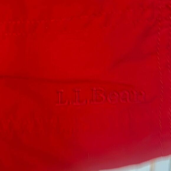 L.L. Bean vintage red windbreaker pocket front hooded jacket large - Picture 3 of 9